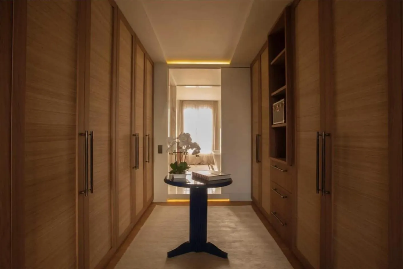 Luxueux Avec Balcon, Champs Elysees Apartment Paris