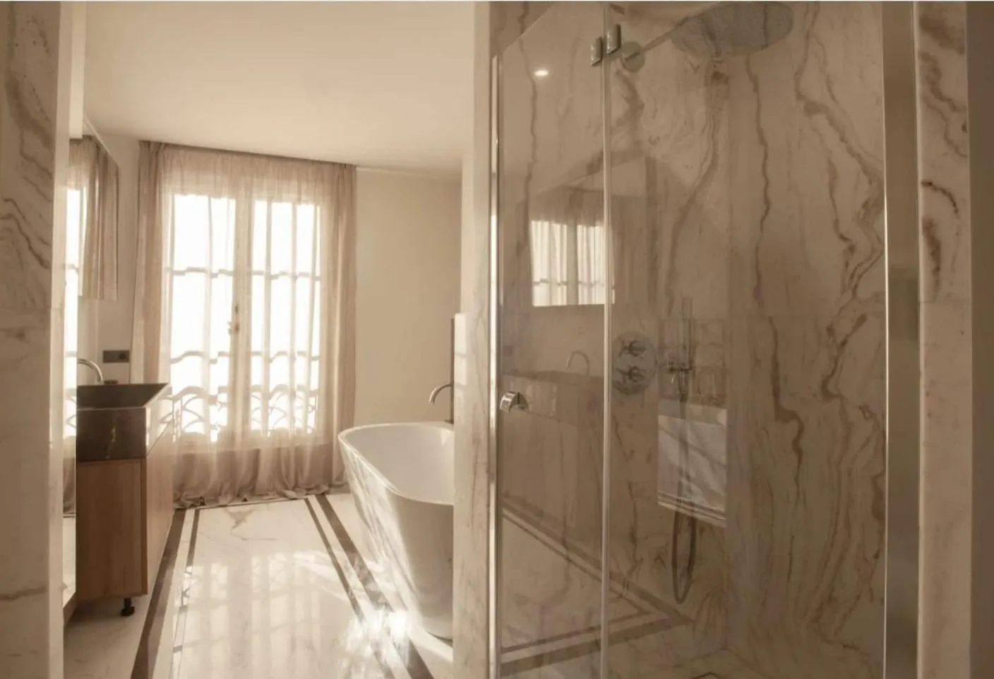 Luxueux Avec Balcon, Champs Elysees Apartment *